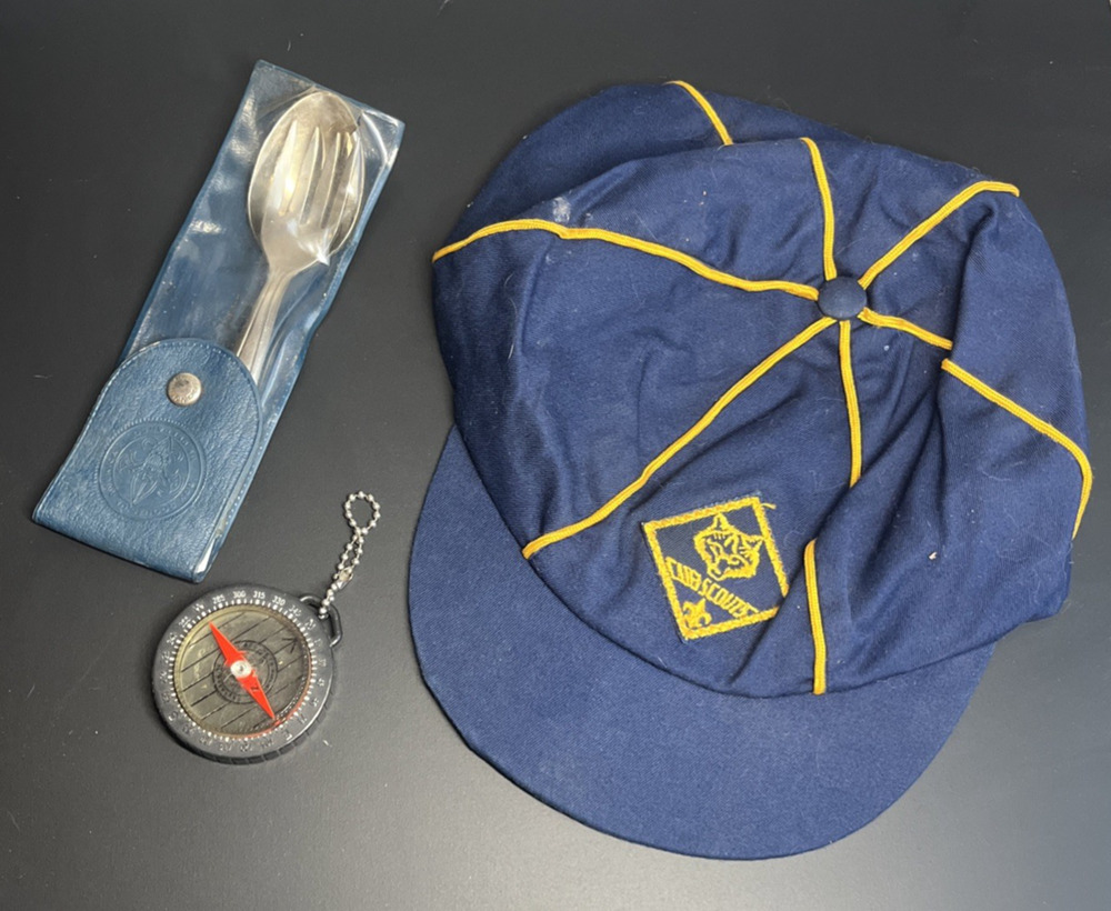 RM1019 Vintage Cub Scout Lot Hat, Utensil and Compass